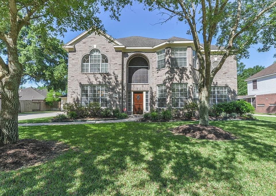 1st image of 19401 Atasca Oaks Dr