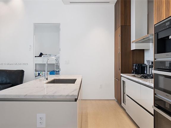 5th image of 2669 S Bayshore Dr Unit 604