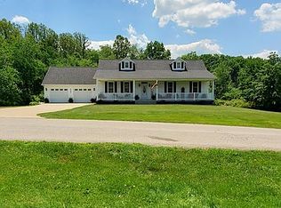 450 Sankey Ln, New Castle, PA 16105