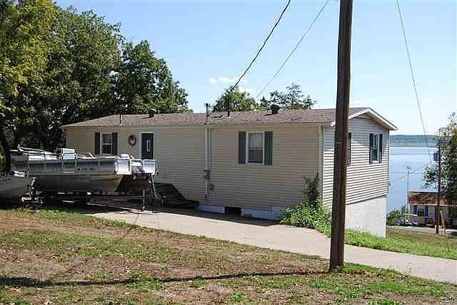1st image of 34586 Crappie Ave