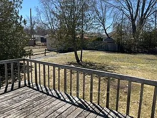 824 Paradise Dr — Photo 4