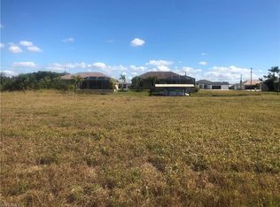 2529 Surfside Blvd, Cape Coral, FL 33914