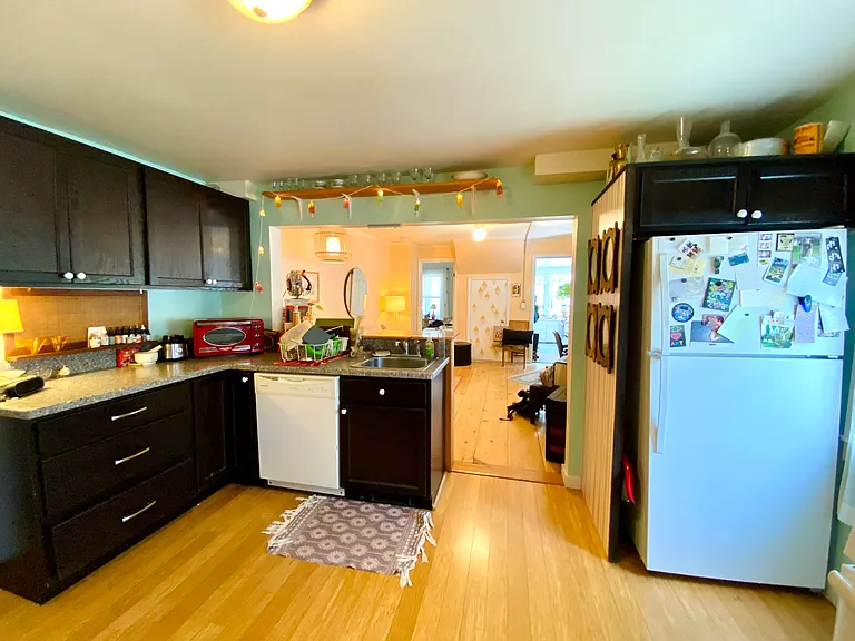 17 Ward St — Photo 3