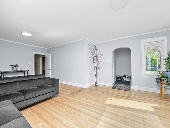 4th image of 3133 N 77th Ct