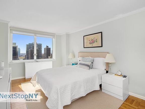 4th image of 245 E 54th St APT 27L