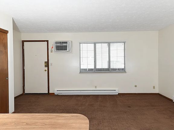 2nd image of 40 Rhodes Ave