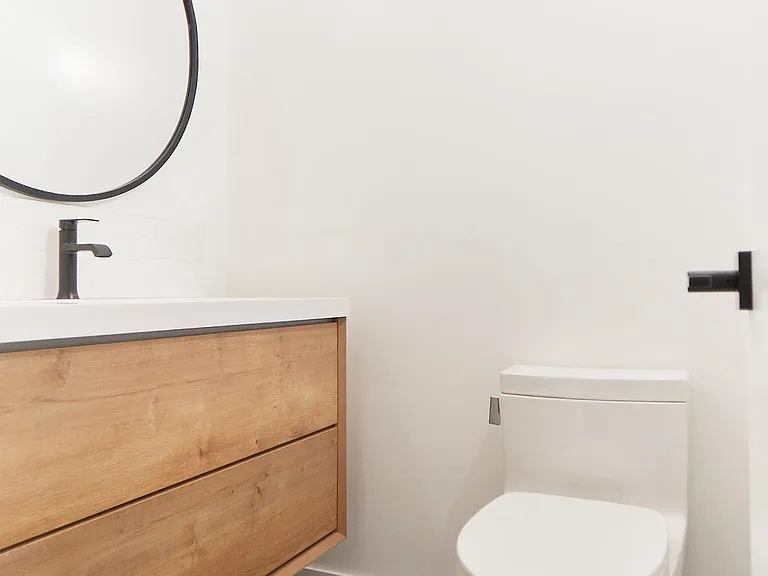 2204 Strongs Dr #5 — Photo 38