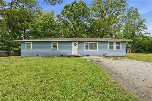 2448 N Irwin St Photo 1