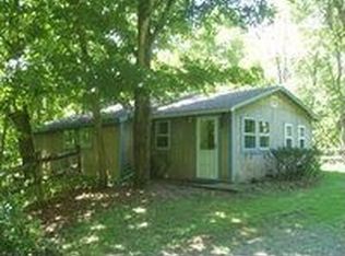 37 Sleight Plass Rd, Poughkeepsie, NY 12603