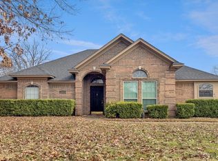 5902 Oak Hollow Pl, Texarkana, AR 71854