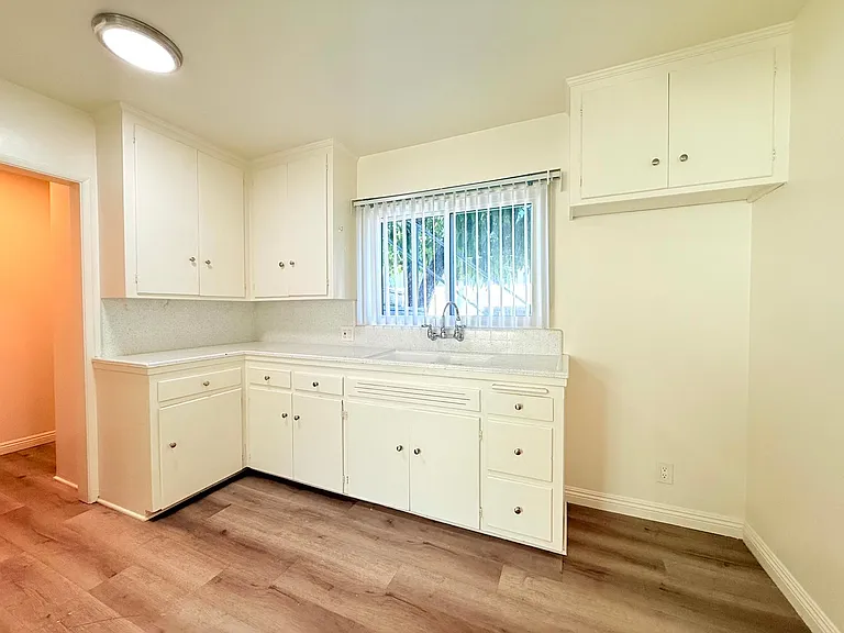 625 Aerick Street — Photo 9