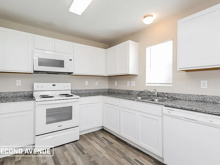 2155 Rock Dr — Photo 3