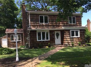 2019 Bedford Ave, North Bellmore, NY 11710