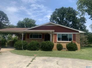 712 Vaughn Bridge Rd NW, Hartselle, AL 35640