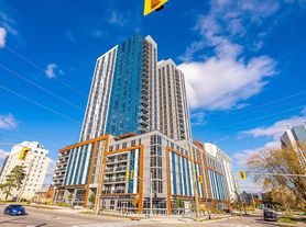 308 King St N