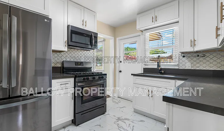 455 Smith Ave — Photo 1