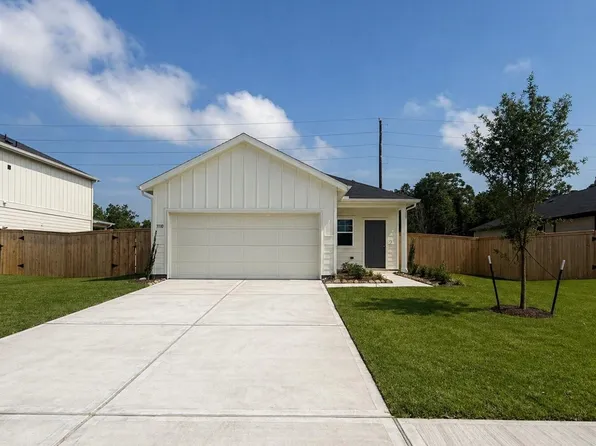 7110 Thomas James Ct, Cove, TX 77523