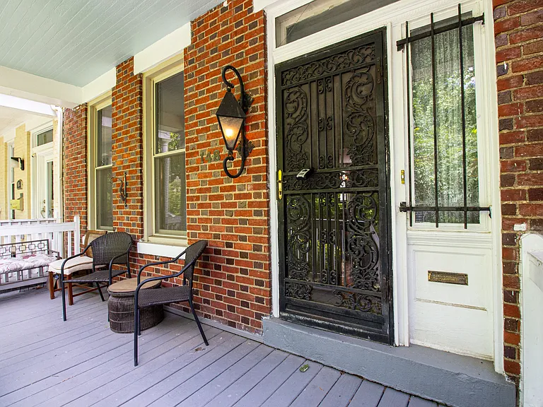 148 Adams St NW — Photo 38