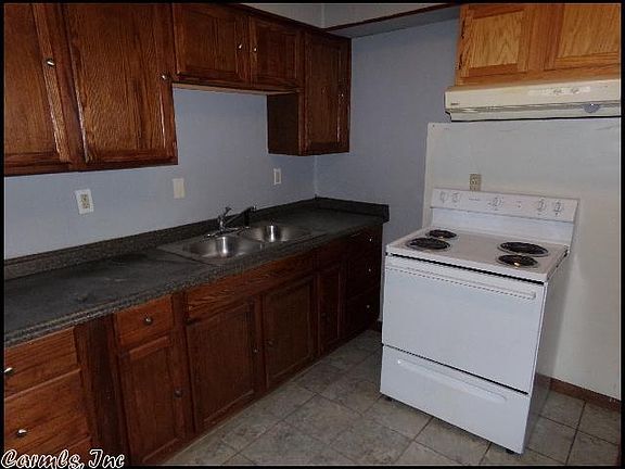 4th image of 5605 Valley Dr