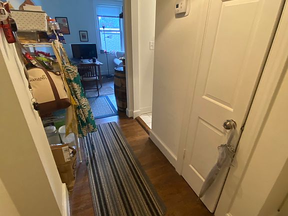 4th image of 18 9th St NE APT 208