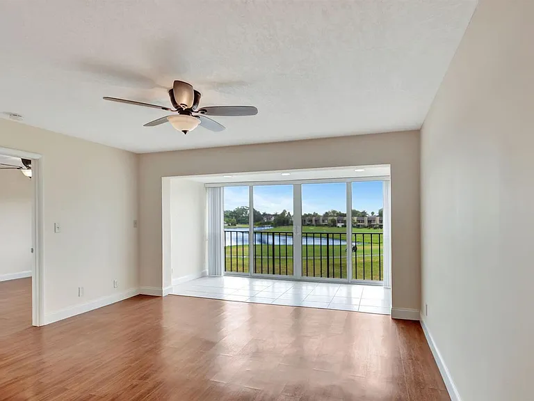 4539 Luxemburg Ct #304 — Photo 9