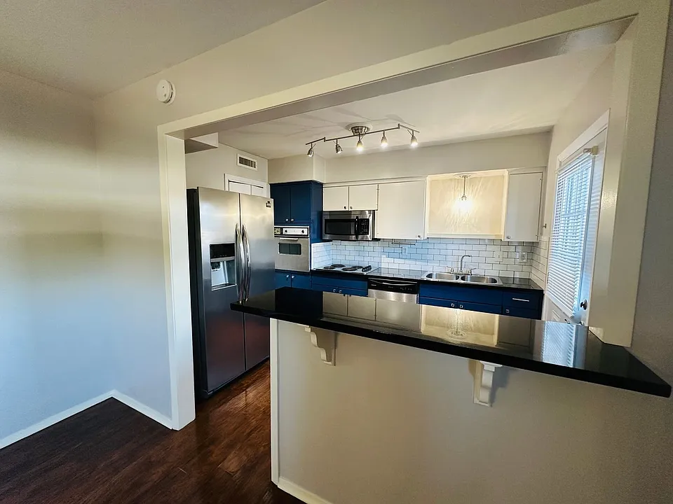 6015 E University Blvd #227
