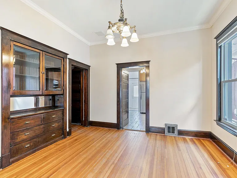 509 W 8th Ave — Photo 12