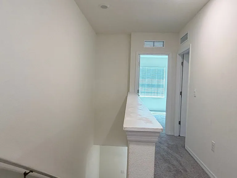 1470 Isleta Loop — Photo 10