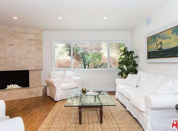 5th image of 3633 Primavera Ave