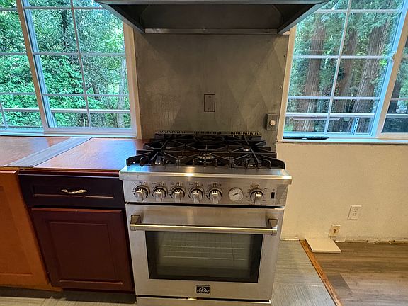 3rd image of 15080 Fern Ave Unit A