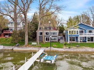 11467 N Ogden Point Rd, Syracuse, IN 46567