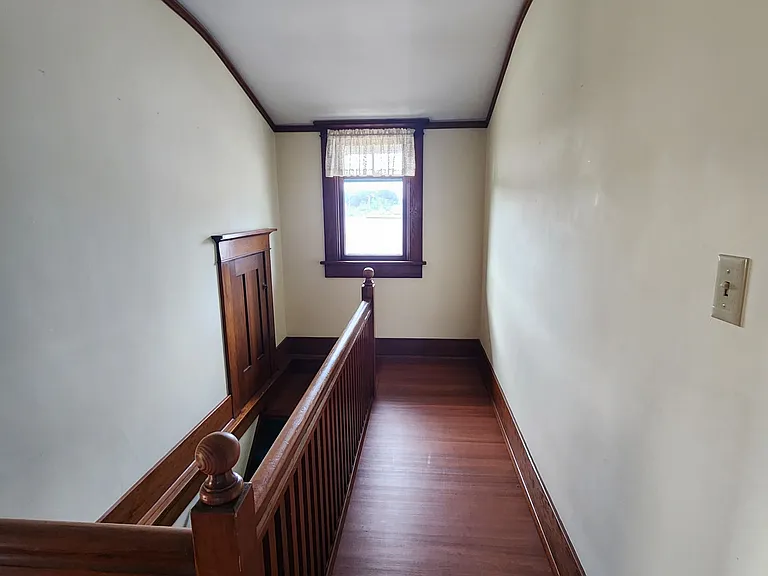 806 H St — Photo 22