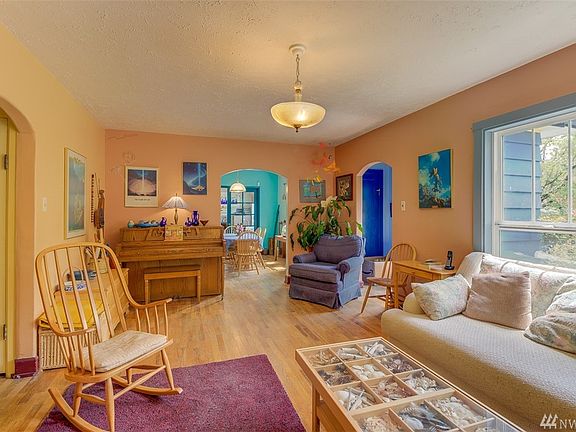 4th image of 624 Delta Ln SE