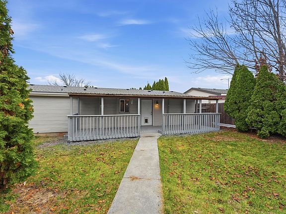 4th image of 8433 W Canyon Ave