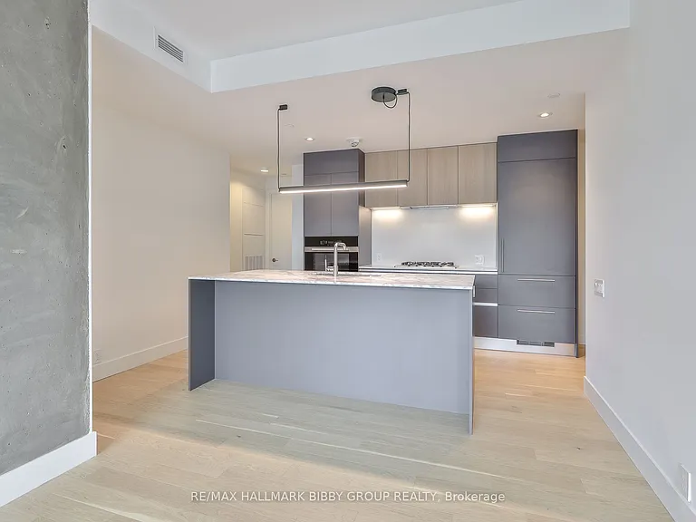 1414 Bayview Ave #204 — Photo 2