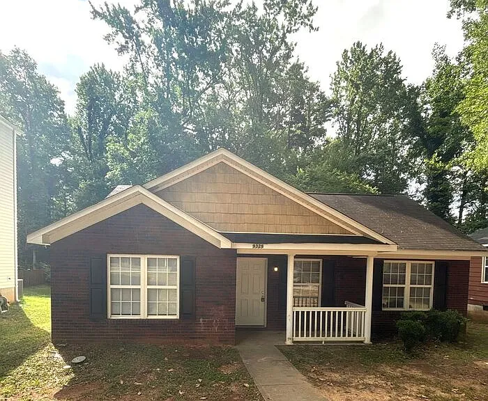 9329 Kendall Dr — Photo 1