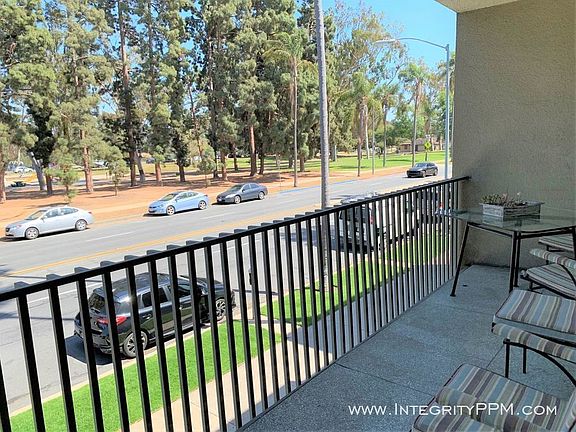 4th image of 3200 6th Ave Unit 208