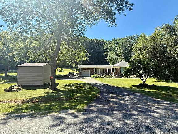 3rd image of 21149 Flag Ave