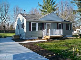 220 High St, Grand Ledge, MI 48837