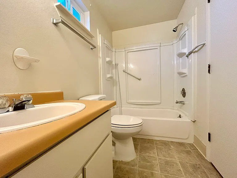 1476 Hussman Ave #A — Photo 9