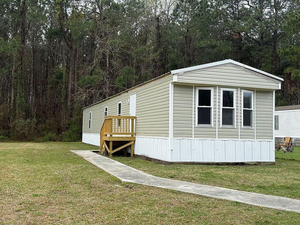 1st image of 458 White Oak Ln