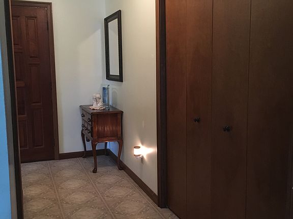 Entrance with closet