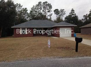 7205 Bogey Ln, Milton, FL 32570