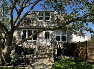 3404 N Oketo Ave, Chicago, IL