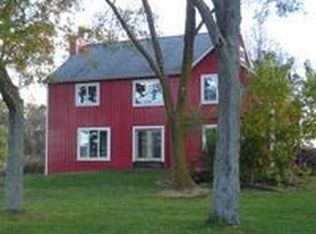 W4607 High Cliff Rd, MENASHA, WI 54952