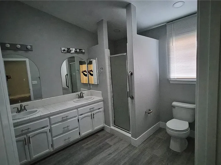 5271 Deanna St — Photo 23