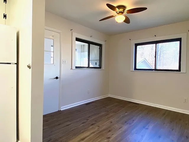 729 Asbury Rd — Photo 10