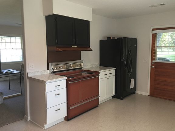 2nd image of 411 Darby Dr #A
