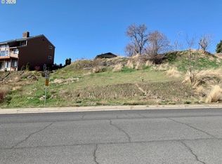 706 NW 3rd Dr, Pendleton, OR 97801