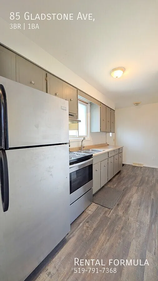85 Gladstone Ave — Photo 4